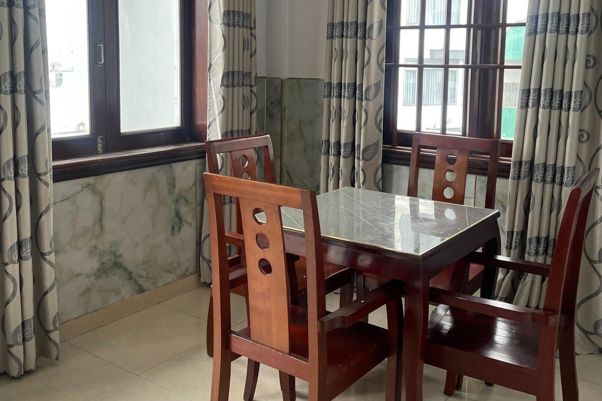 Hoa Sen Khách sạn TP. Hồ Chí Minh